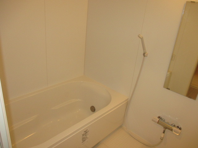 バス・シャワールーム　日々の疲れを癒すお風呂付です