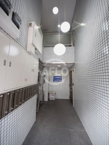 ロビー　ブランドール・Ｍ　ロビー