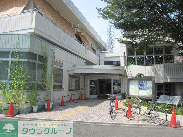 図書館　ひかり図書館（図書館）まで1684m