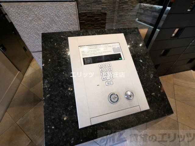 セキュリティ　下駄箱