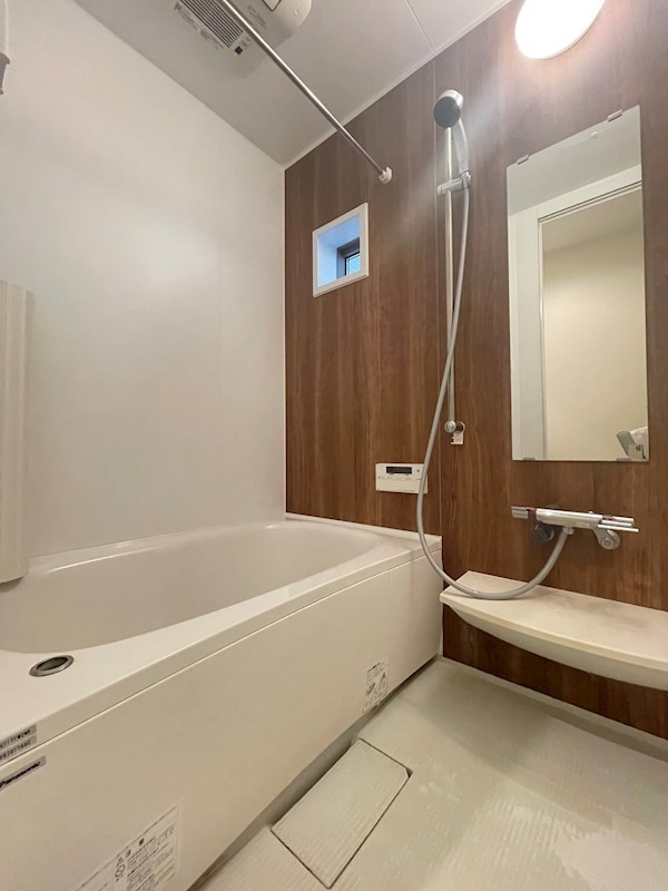 バス・シャワールーム　お風呂で日々の疲れを落としましょう