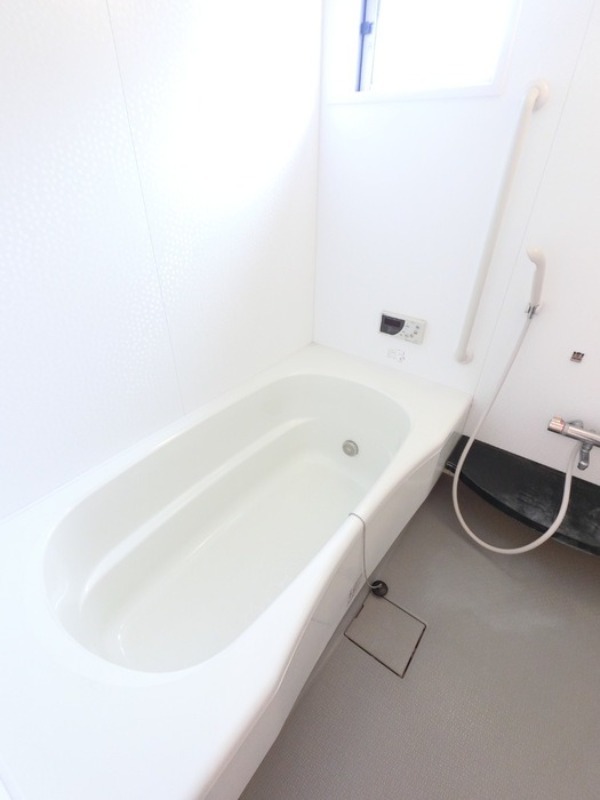 バス・シャワールーム　図面と現状に相違がある場合には現状を優先