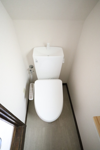 トイレ　トイレウォシュレット