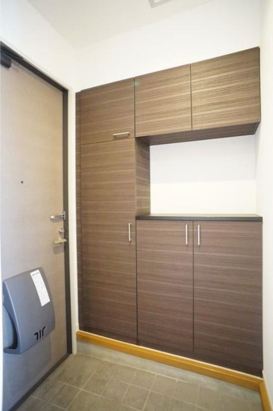 玄関　図面と現状に相違がある場合には現状を優先