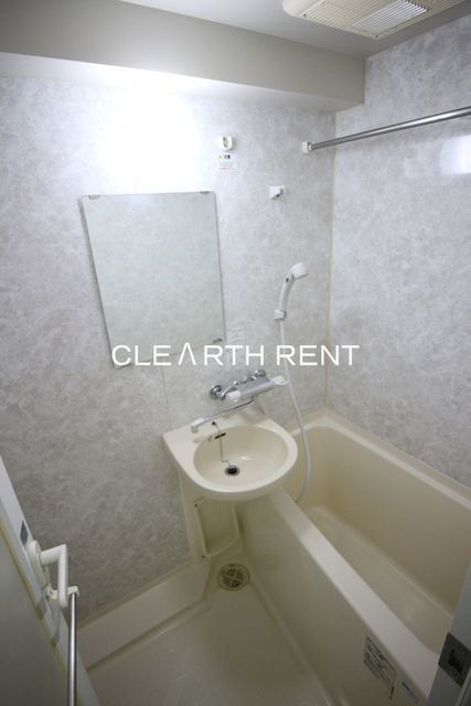 バス・シャワールーム　浴室乾燥機付バスルーム