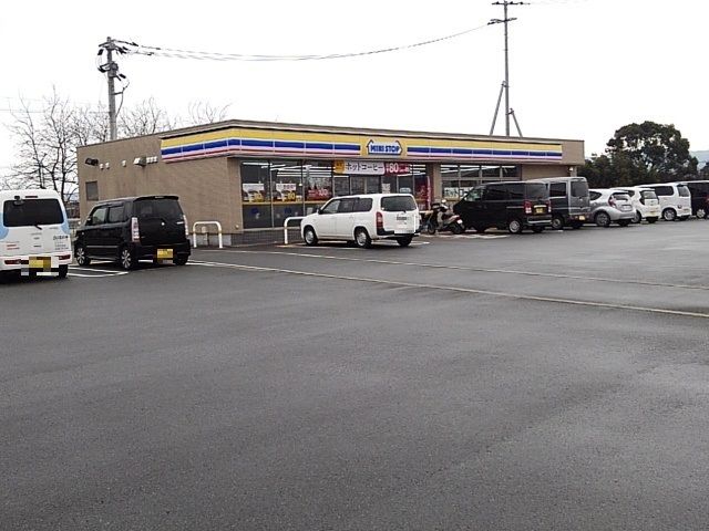 コンビニ　ミニストップ筑後野町北店（コンビニ）まで410m