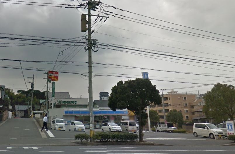 コンビニ　ローソン 八幡医生ヶ丘店（コンビニ）まで428m