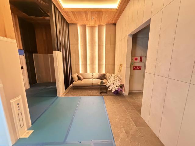 エントランス　エントランス部分