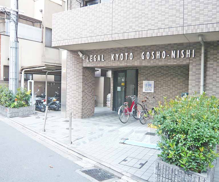 その他共有部分　建物入り口です