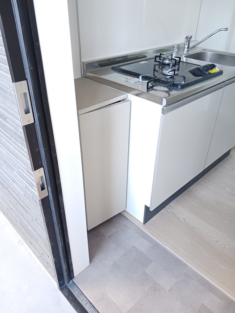 玄関　同施工会社の参考写真です