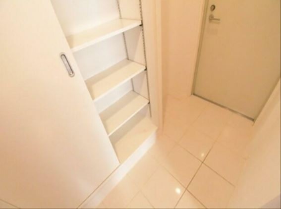 玄関　※同仕様写真含む