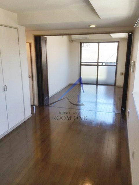 居室・リビング　洋室のお部屋です。