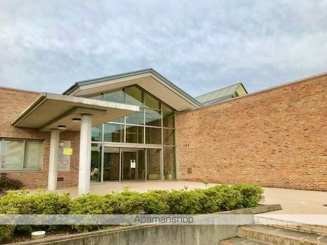 図書館　町立図書館（図書館）まで346m