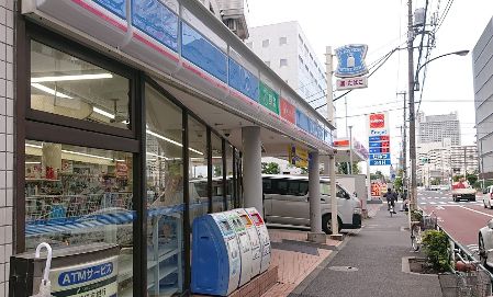 コンビニ　ローソン南千住三丁目店（コンビニ）まで79m