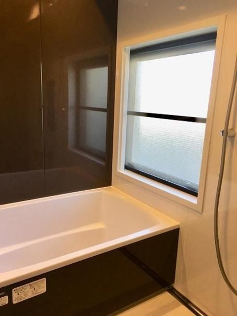 バス・シャワールーム　※別部屋参考写真