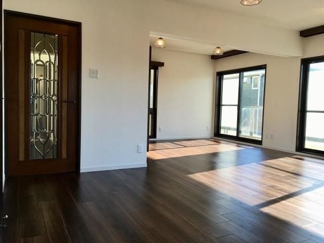 居室・リビング　※別部屋参考写真