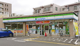 コンビニ　ファミリーマート和光諏訪店（コンビニ）まで408m