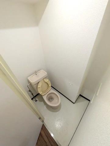 トイレ　別号室イメージ写真