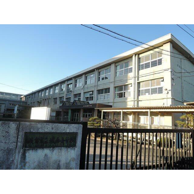 小学校　岐阜市立城西小学校（小学校）まで1600m