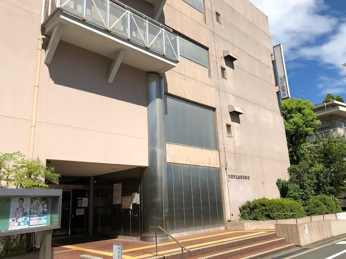 図書館　大阪市立生野図書館（図書館）まで121m