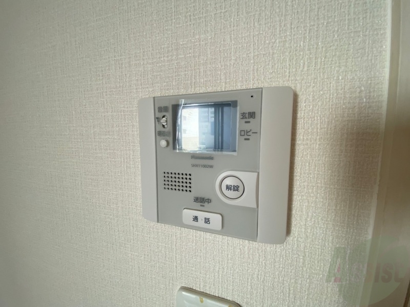 セキュリティ　ＴＶモニター付インターホンです。来客者の顔が見えるので安心！