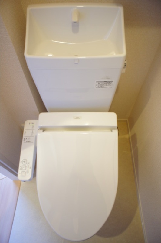 トイレ　図面と現状に相違がある場合には現状を優先