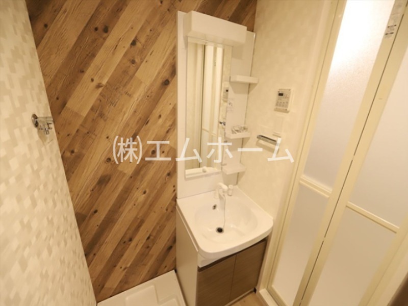 洗面設備　脱衣所　洗面化粧台