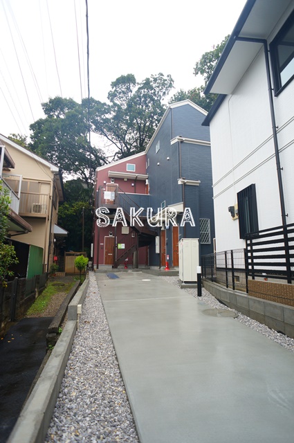 エントランス　お洒落な建物デザイン♪