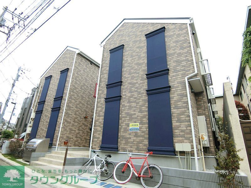 建物外観　雰囲気あるレンガ調の外観です！