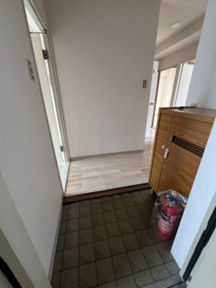 玄関　※別部屋の写真です