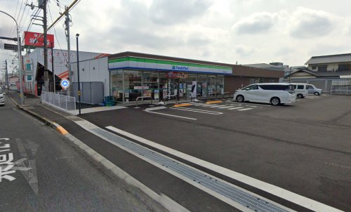 コンビニ　ファミリーマート 高松仏生山北店（コンビニ）まで662m