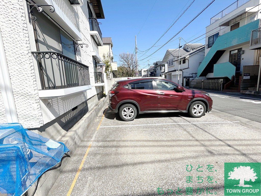 駐車場　駐車場