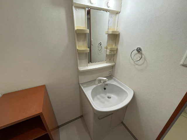 洗面設備　洗濯機置き場