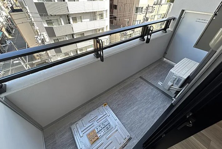 バルコニー　別部屋イメージ画像になります