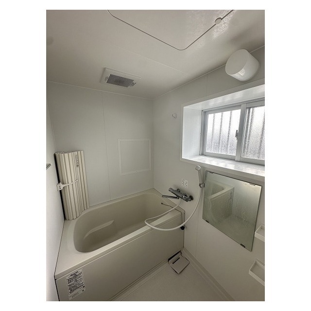 バス・シャワールーム　※別部屋参考写真です