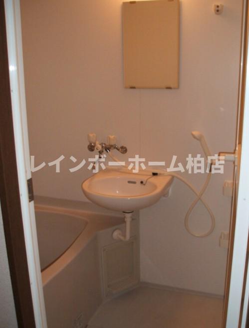 バス・シャワールーム　お風呂です