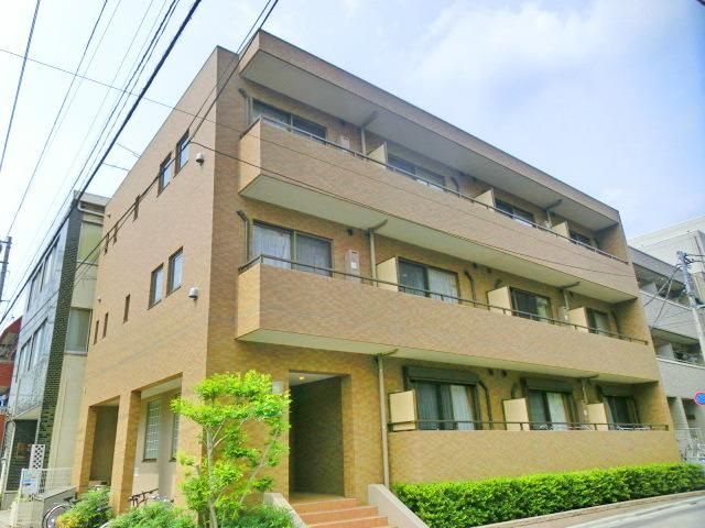 建物外観　頑丈な鉄筋コンクリート造