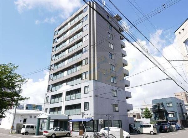 建物外観　エアコン完備の人気のデザイナーズ仕様のお部屋です♪