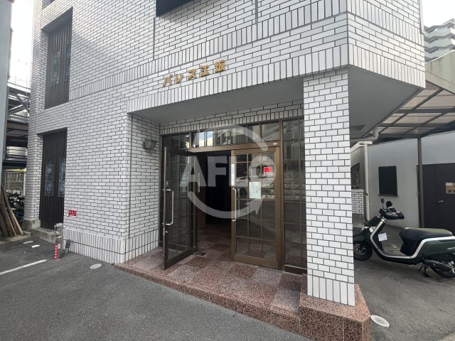 エントランス　パレス江坂　エントランス