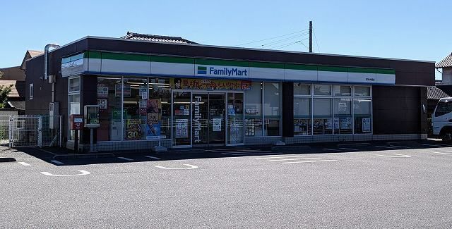 コンビニ　ファミリーマート 富津大堀店（コンビニ）まで1300m