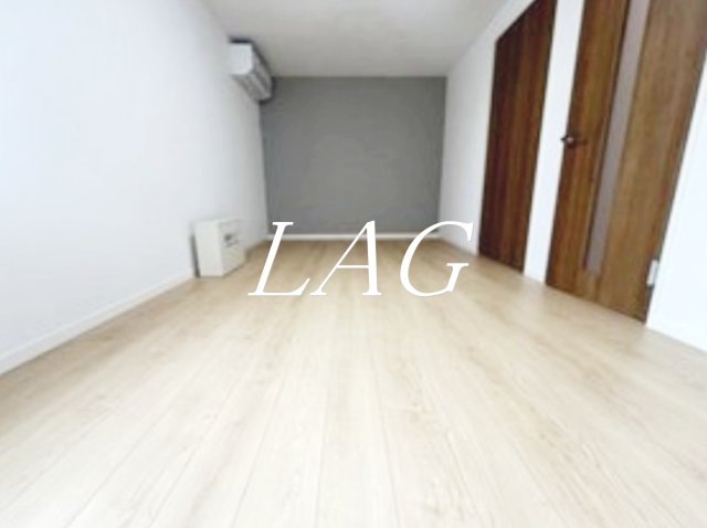居室・リビング　洋室のお部屋です。（同仕様です。）