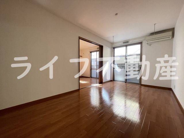 居室・リビング　使いやすい居間です
