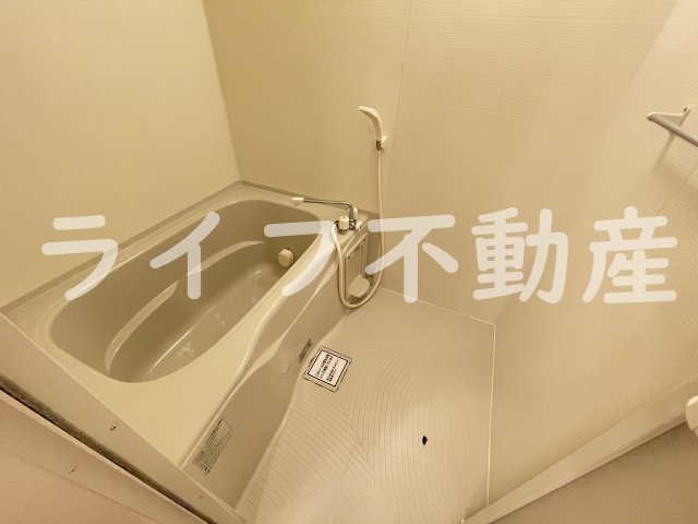 バス・シャワールーム　日々の疲れを癒すお風呂付です