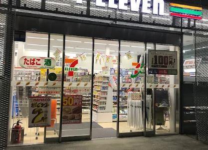 コンビニ　セブンイレブン 墨田亀沢3丁目店（コンビニ）まで54m