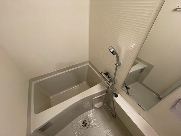 バス・シャワールーム　参考写真（同物件別部屋）
