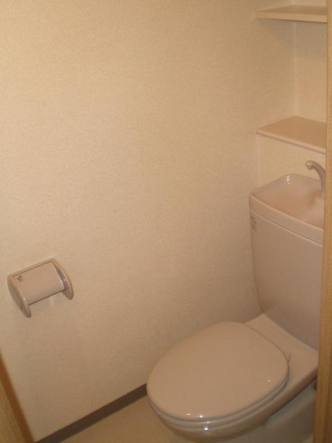 トイレ　※別部屋の参考写真です。