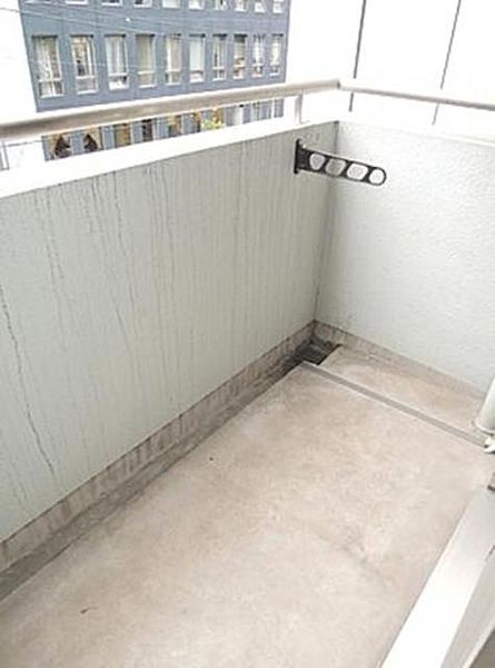 バルコニー　※別部屋の参考写真です。