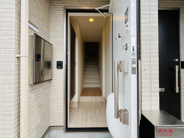 山陽電鉄網干線 山陽天満駅 徒歩16分 2階建 築1年の玄関写真