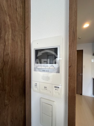 セキュリティ　フレンシアノイエ江坂　モニター付きインターホン