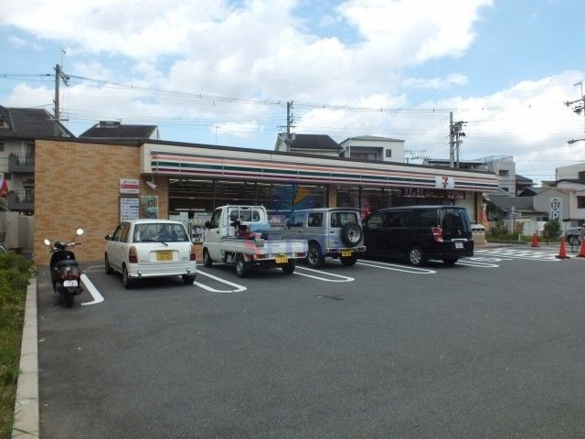 コンビニ　セブンイレブン大阪木川西淀川通店（コンビニ）まで323m